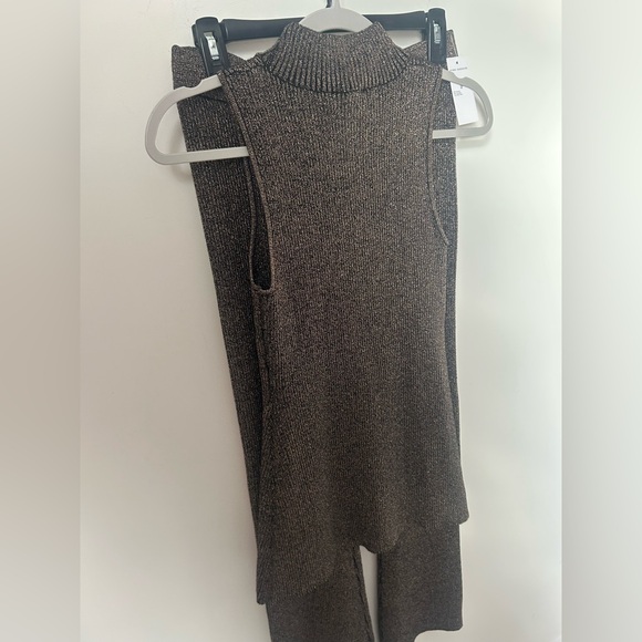 HoH1960 Bronze Metallic Black Knit Dress Top & Flare Pant Set - Picture 4 of 5
